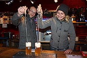 Spöckmeier's gestacheltes Bier wird mit einem heißen Metallstachel im Glas serviert